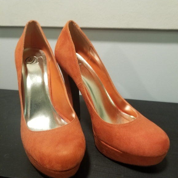 Platform Heels - Picture 5 of 5